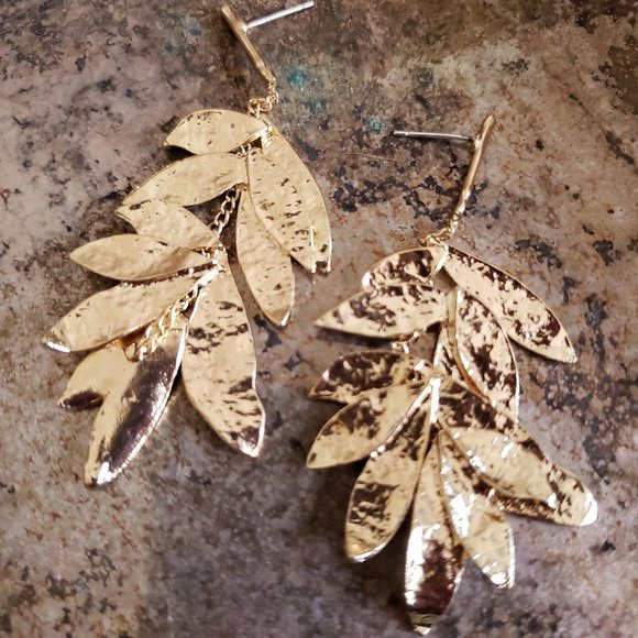Zara Jewelry - New! Zara Golden Leaves